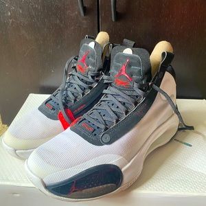 AIR JORDAN XXXIV White Black